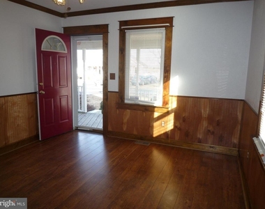 104 Greenway Street - Photo Thumbnail 9