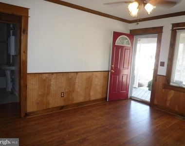 104 Greenway Street - Photo Thumbnail 10