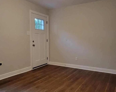 4115 Leake Avenue - Photo Thumbnail 22