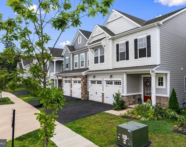 18270 Moss Garden Road - Photo Thumbnail 1