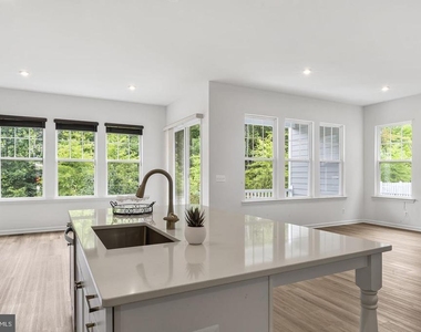 18270 Moss Garden Road - Photo Thumbnail 17
