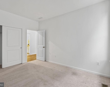18270 Moss Garden Road - Photo Thumbnail 53