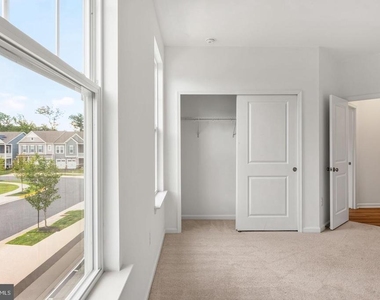 18270 Moss Garden Road - Photo Thumbnail 57