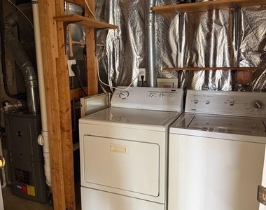 9400 Silver Meteor Court - Photo Thumbnail 3