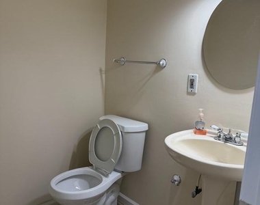9400 Silver Meteor Court - Photo Thumbnail 2