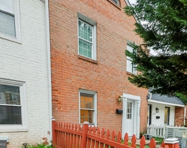 9355 Taney Road - Photo Thumbnail 2