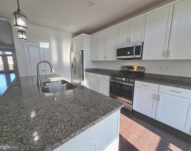1522 Ribbon Limestone Terrace Se - Photo Thumbnail 8