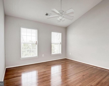 21264 Victorias Cross Terrace - Photo Thumbnail 22