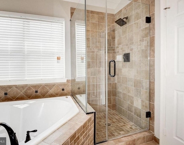 21264 Victorias Cross Terrace - Photo Thumbnail 21