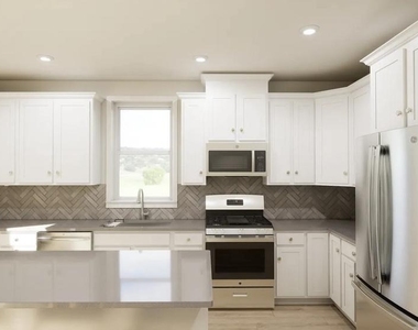 43312 Farringdon Square - Photo Thumbnail 2