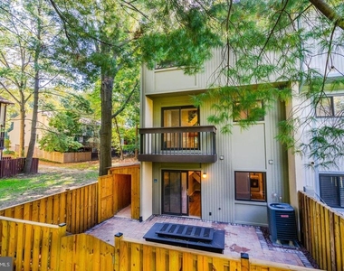 2246 White Cornus Lane - Photo Thumbnail 2