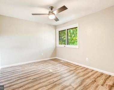 2246 White Cornus Lane - Photo Thumbnail 12
