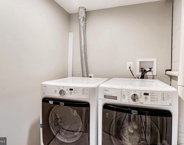 2246 White Cornus Lane - Photo Thumbnail 23