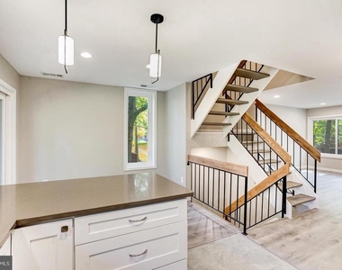 2246 White Cornus Lane - Photo Thumbnail 11