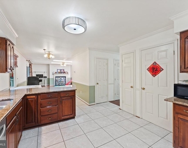 8000 Sandburg Court - Photo Thumbnail 26
