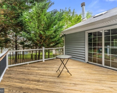 8000 Sandburg Court - Photo Thumbnail 7