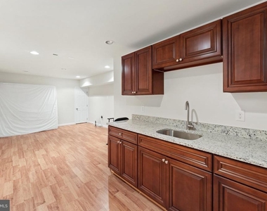 8000 Sandburg Court - Photo Thumbnail 45