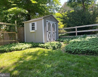 8711 Braeburn Drive - Photo Thumbnail 38