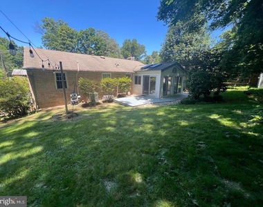 8711 Braeburn Drive - Photo Thumbnail 37