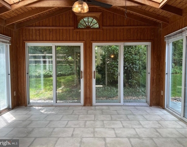 8711 Braeburn Drive - Photo Thumbnail 8
