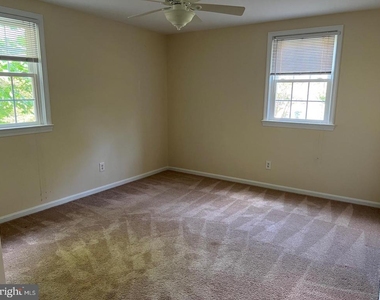 8711 Braeburn Drive - Photo Thumbnail 32