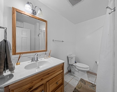 703 Dranesville Road - Photo Thumbnail 14