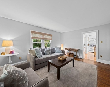 703 Dranesville Road - Photo Thumbnail 5