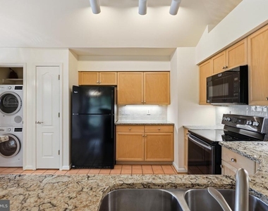 5629 Willoughby Newton Drive - Photo Thumbnail 9