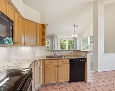 5629 Willoughby Newton Drive - Photo Thumbnail 11