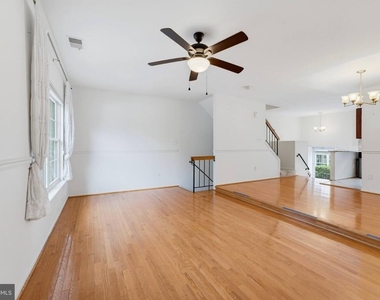 10305 Bridgetown Place - Photo Thumbnail 13