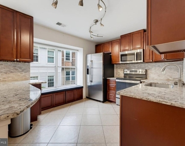 10305 Bridgetown Place - Photo Thumbnail 5