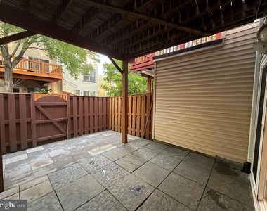 2427 Dew Meadow Court - Photo Thumbnail 5