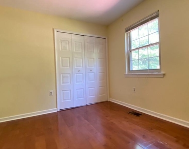 5876 Kara Place - Photo Thumbnail 16