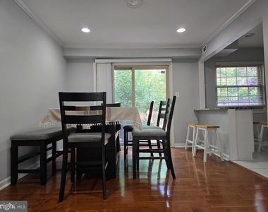 5876 Kara Place - Photo Thumbnail 3