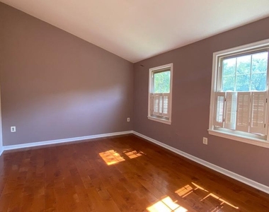 5876 Kara Place - Photo Thumbnail 10