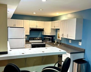 7413 Clifton Quarry Drive - Photo Thumbnail 10