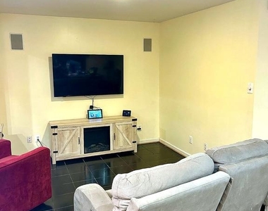 7413 Clifton Quarry Drive - Photo Thumbnail 12