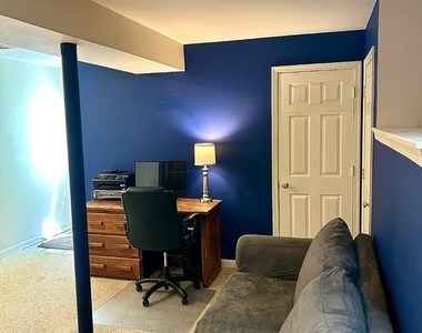 7413 Clifton Quarry Drive - Photo Thumbnail 15