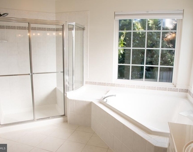 3347 Wilton Crest Court - Photo Thumbnail 13