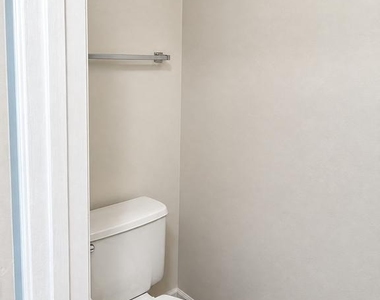 6281 Rathlin Drive - Photo Thumbnail 8