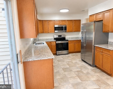 6281 Rathlin Drive - Photo Thumbnail 14
