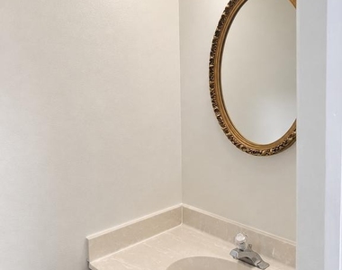 6281 Rathlin Drive - Photo Thumbnail 9