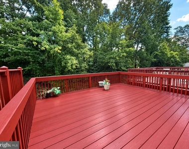 8594 Enochs Drive - Photo Thumbnail 25
