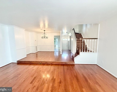 8594 Enochs Drive - Photo Thumbnail 1