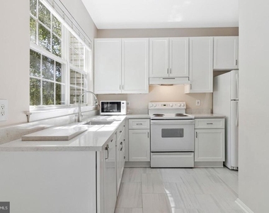 6490 Tayack Place - Photo Thumbnail 13