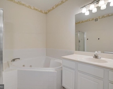 6490 Tayack Place - Photo Thumbnail 25