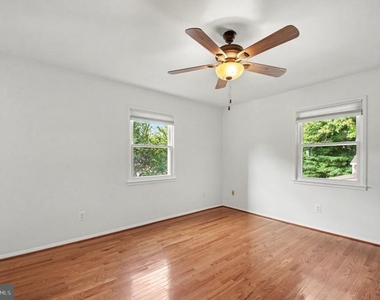 9302 Ashmeade Drive - Photo Thumbnail 10