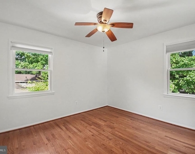 9302 Ashmeade Drive - Photo Thumbnail 8