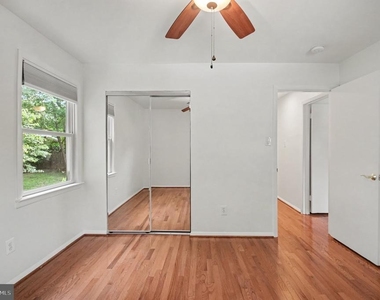 9302 Ashmeade Drive - Photo Thumbnail 9