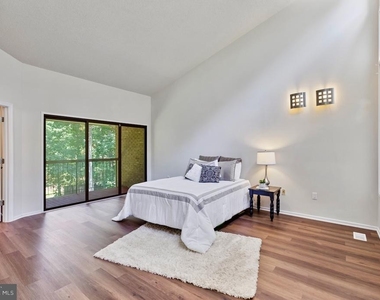 1404 Wolftrap Run Road - Photo Thumbnail 15